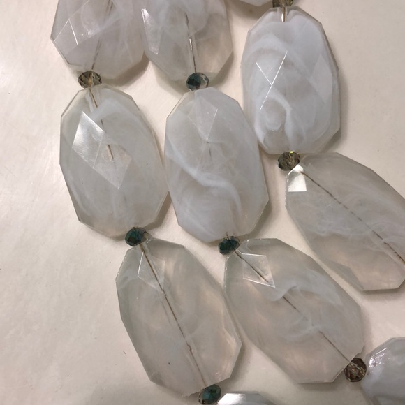 💕3for$15💕 White stone necklace - Picture 3 of 4